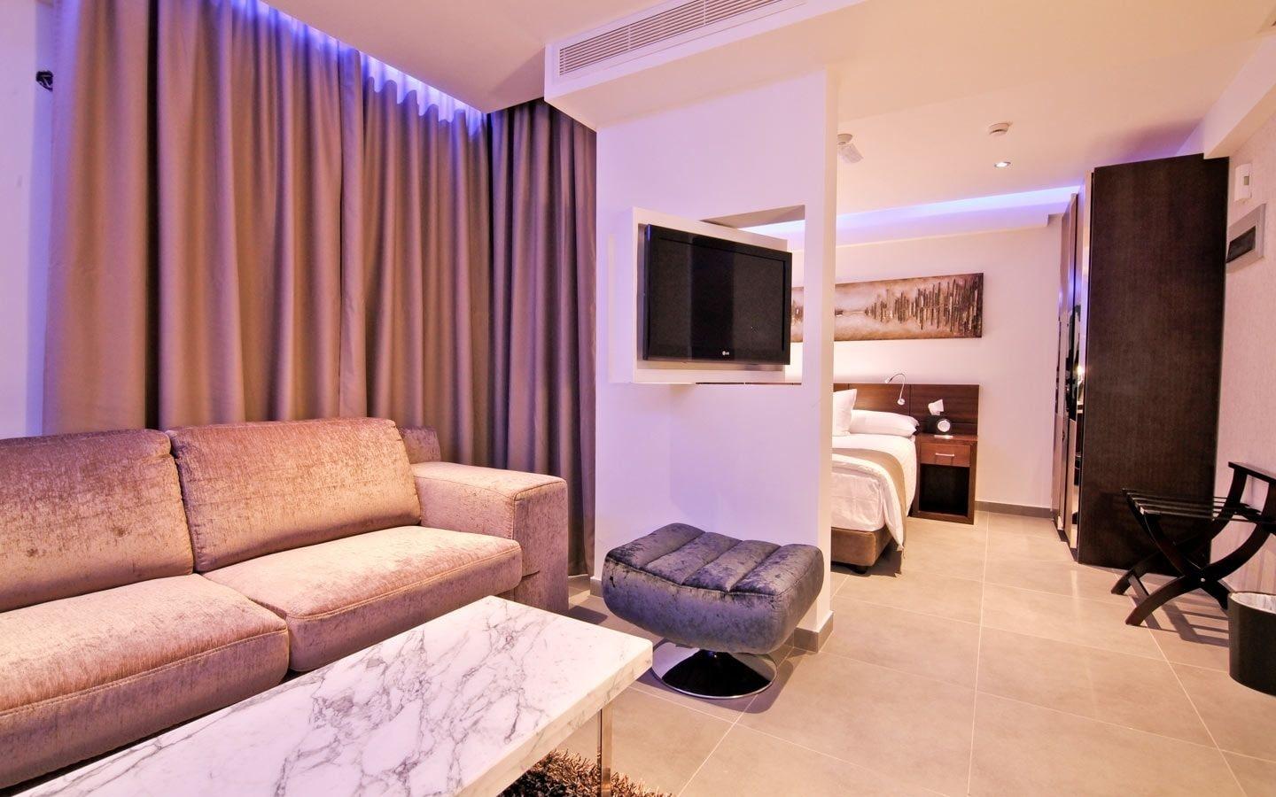 Achilleos City Hotel Ларнака Экстерьер фото