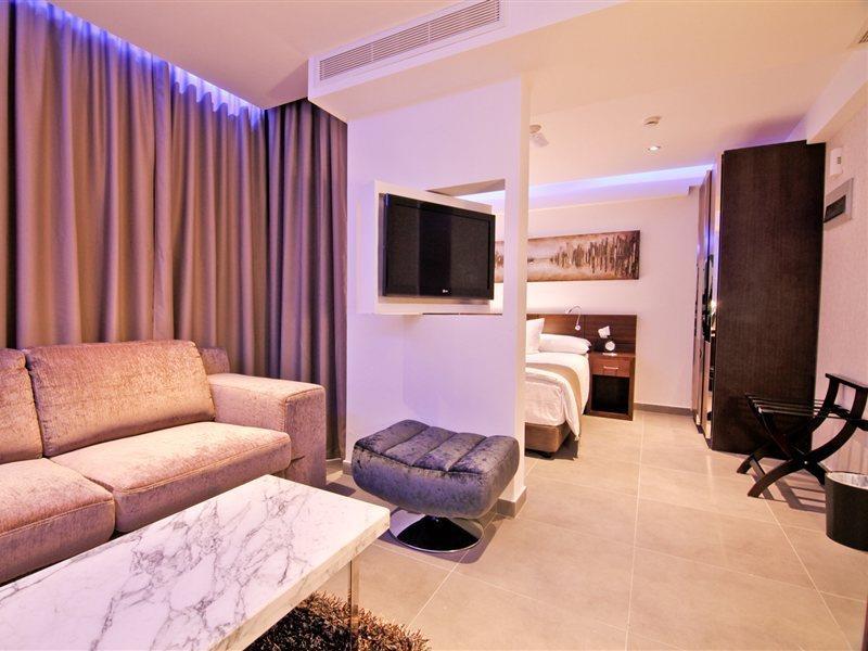 Achilleos City Hotel Ларнака Экстерьер фото